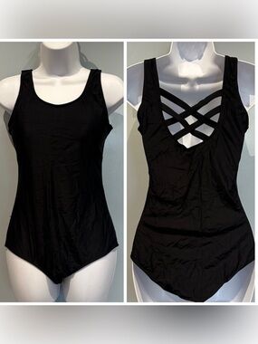 Crisscross Back Black Scoop Neck One-Piece Swimsuit Medium NWOT